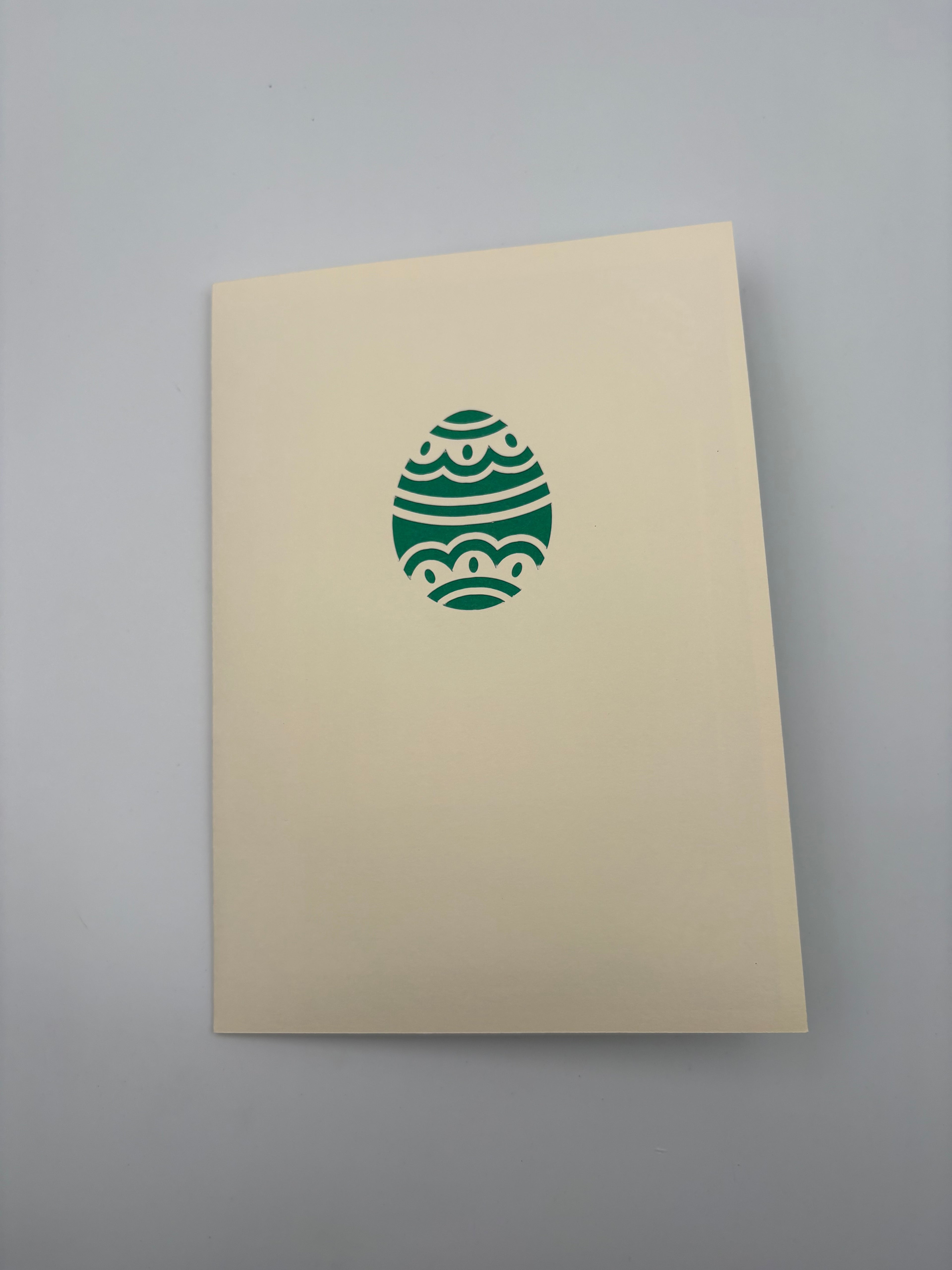 Carte de Pâques artisanale en 3D, pleine de charme et de délicatesse.