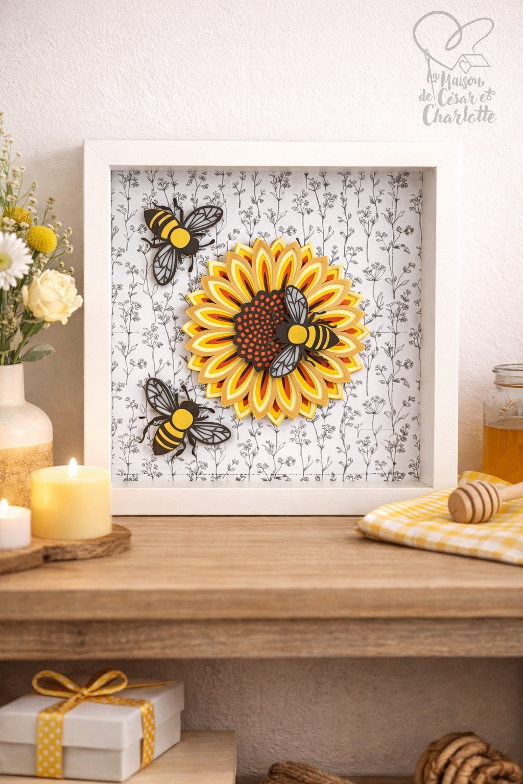 Cadre 3D "Tournesol & Abeilles Butineuses" - Sculpture de Papier en Relief & Ambiance Solaire