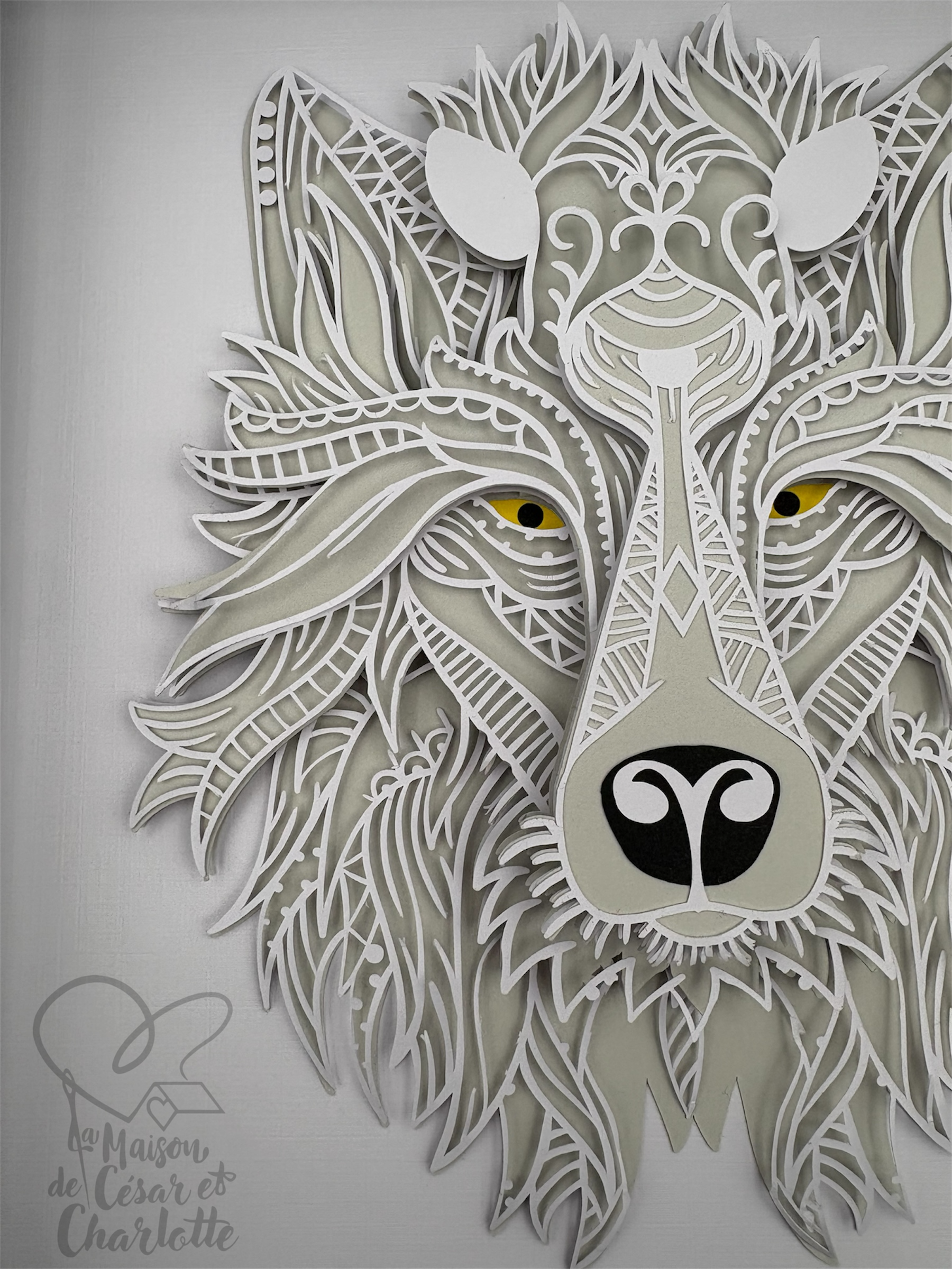 Cadre Loup majestueux blanc