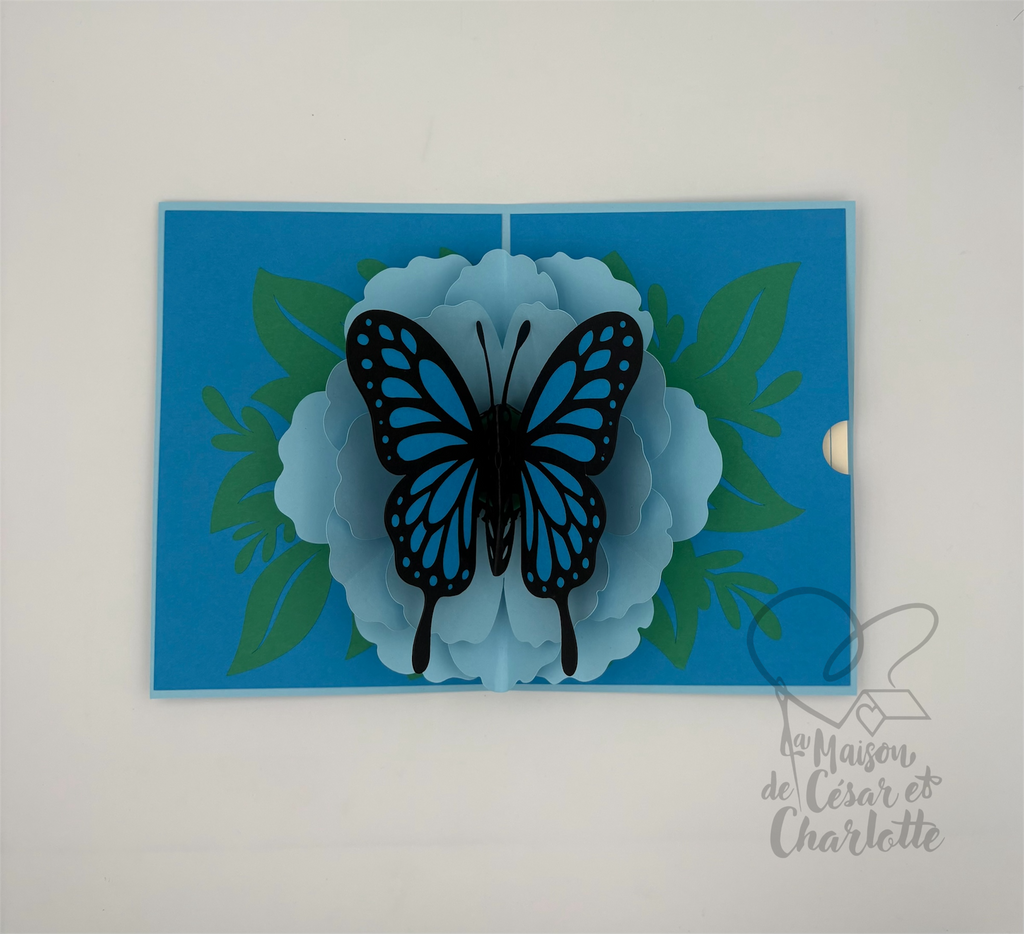 Carte pop-up «Envolée de Papillon»